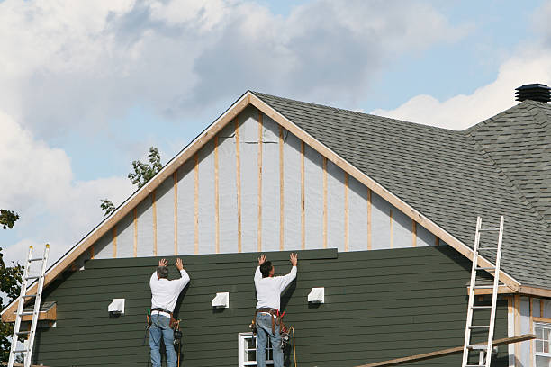 Professional Siding technician working in Goldston, NC